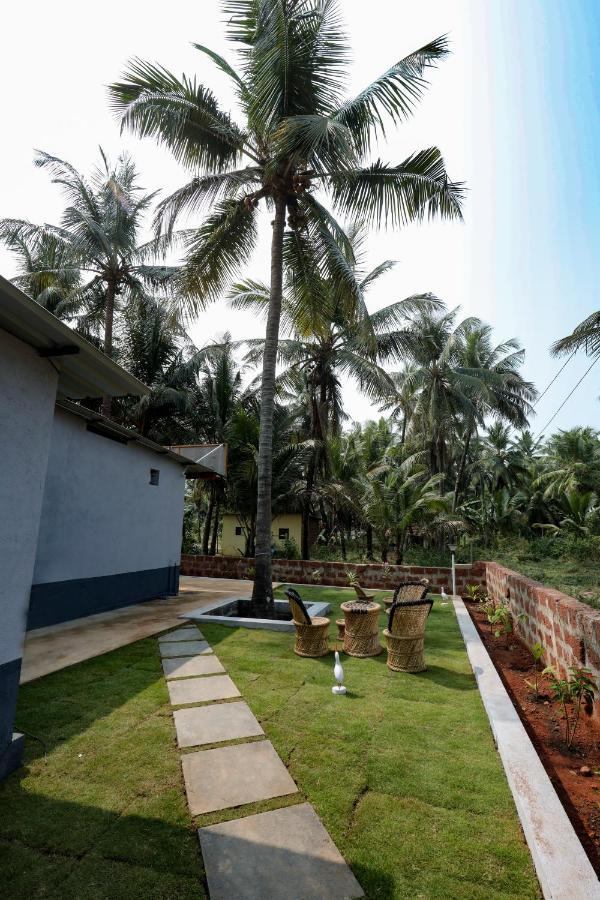 The Little Prince - Mangalore Beach Homestay Bagian luar foto